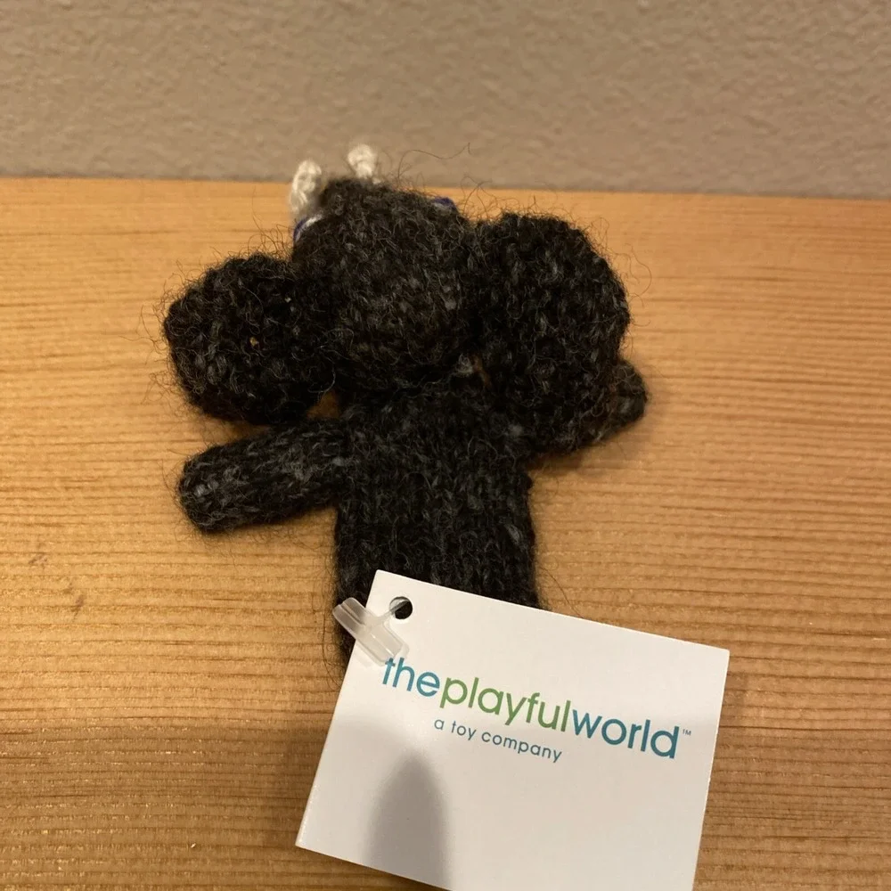 NWT Elephant Finger Puppet Alpaca 2006 NOS‎